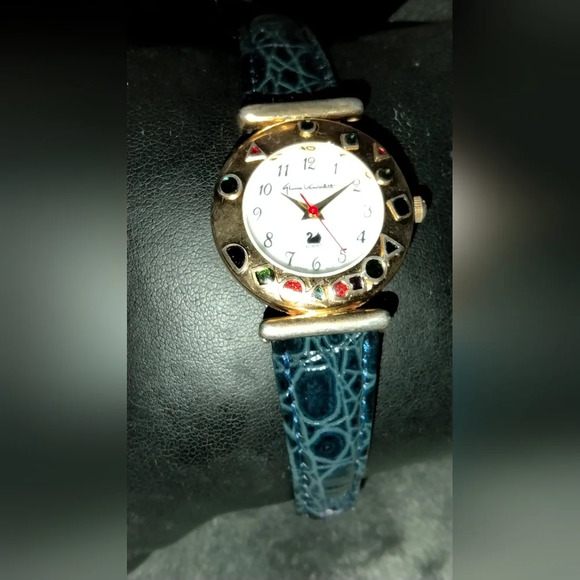 Vintage Gloria Vanderbilt watch - Picture 2 of 7